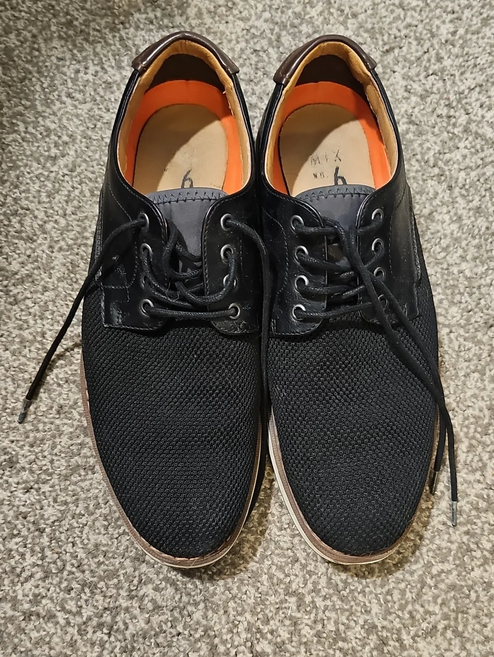 Men's Black Lace-Up Derby Oxfords